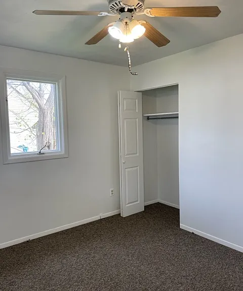 350 N Oak St — Photo 3