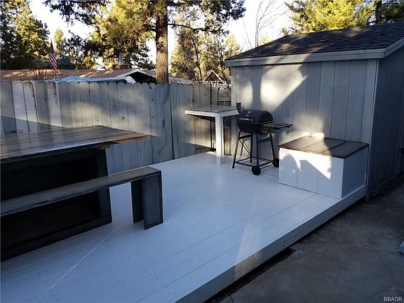 4th image of 283 Kern Ave