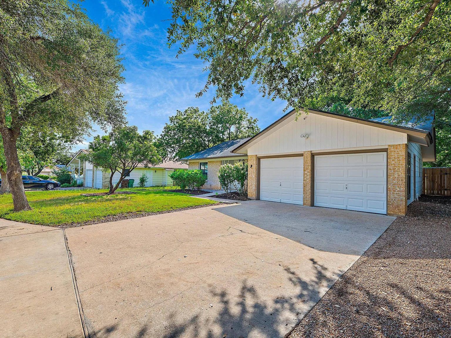 4 bed, 2.0 bath, 1516 sqft, $2,200 — Photo 4