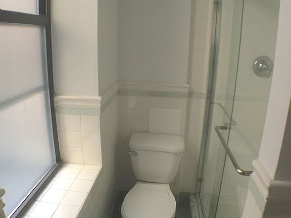 5th image of 612 W 144th St APT E2