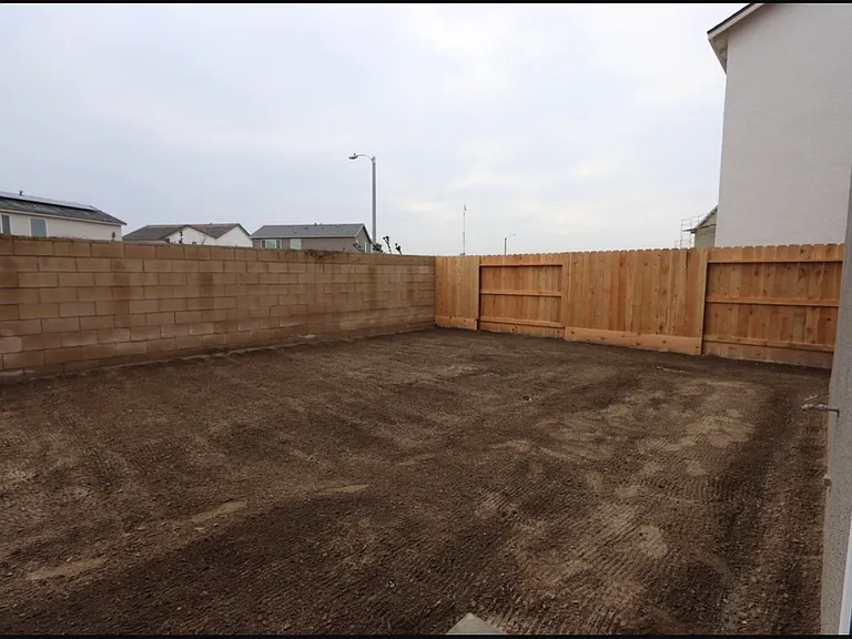 2224 S Crumal St — Photo 8