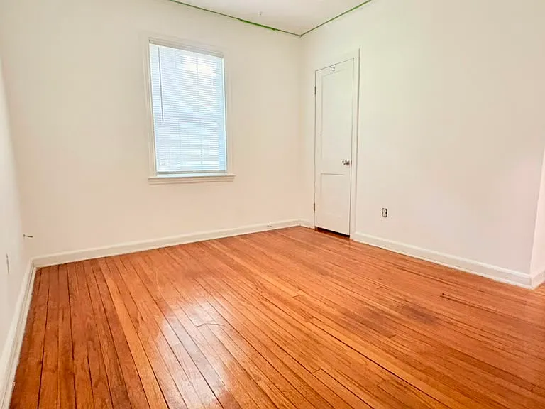 320 Georgia Ave — Photo 10