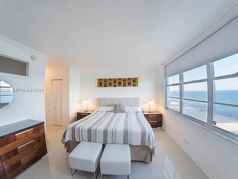 5601 Collins Ave #1206 — Photo 11