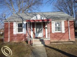 31766 James St, Garden City, MI 48135