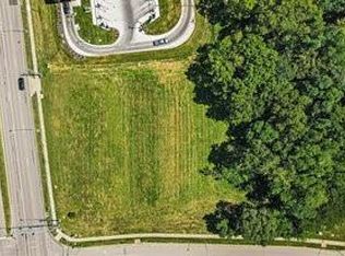 1605 NW Barry Rd, Kansas City, MO 64118