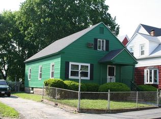 69 Windsor St, Worcester, MA 01605