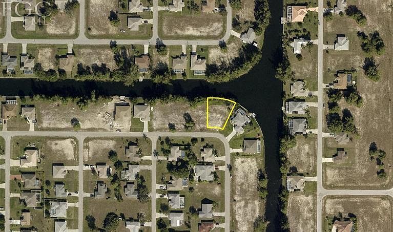 1st image of 841 SW 13th St