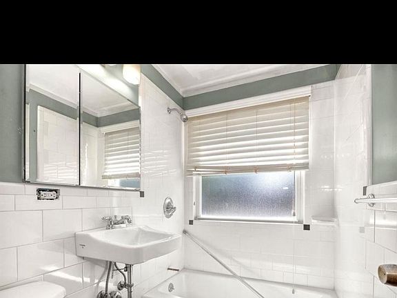 2nd image of 33025 Allenton Ct