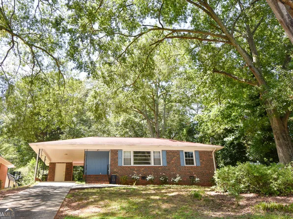 1541 Oakhill Dr, Griffin, GA 30223