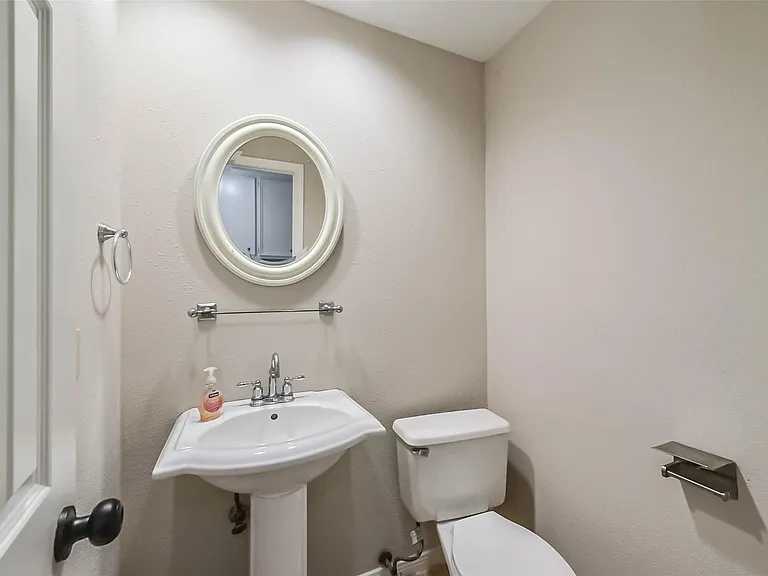 3910 Misty Gardens Ct — Photo 28