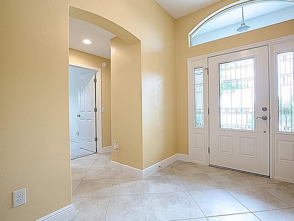 2nd image of 3462 Fountainhead Ave