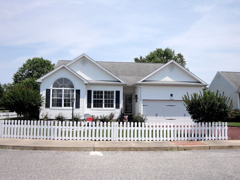 1st image of 33697 Blue Heron Ln