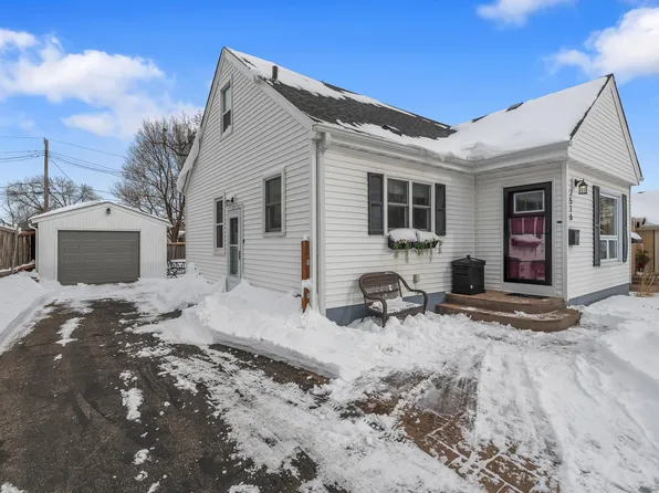 7516 North St, Saint Louis Park, MN 55426