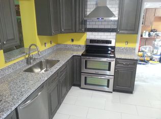 403 67th Avenue Dr W, Bradenton, FL 34207