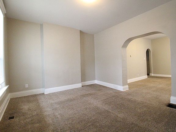 3rd image of 270 S Souder Ave