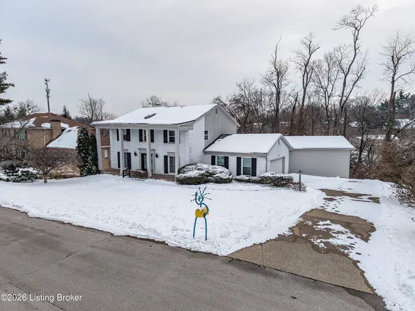 5206 Moccasin Trl, Indian Hills, KY 40207