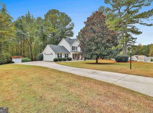 50 Otara Woods Dr, Newnan, GA 30263