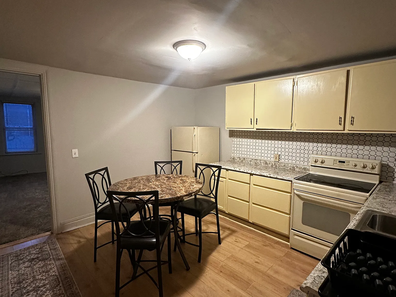 135 Sylvan Ter — Photo 3