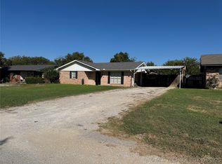 434 Wisteria St, Lone Grove, OK 73443