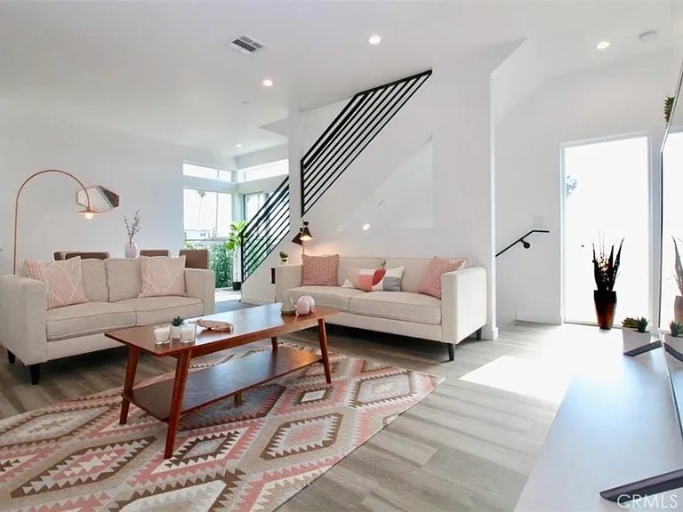 1416 S Cloverdale Ave #1416 — Photo 22