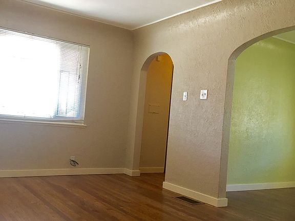 3rd image of 2845 W Bayaud Ave