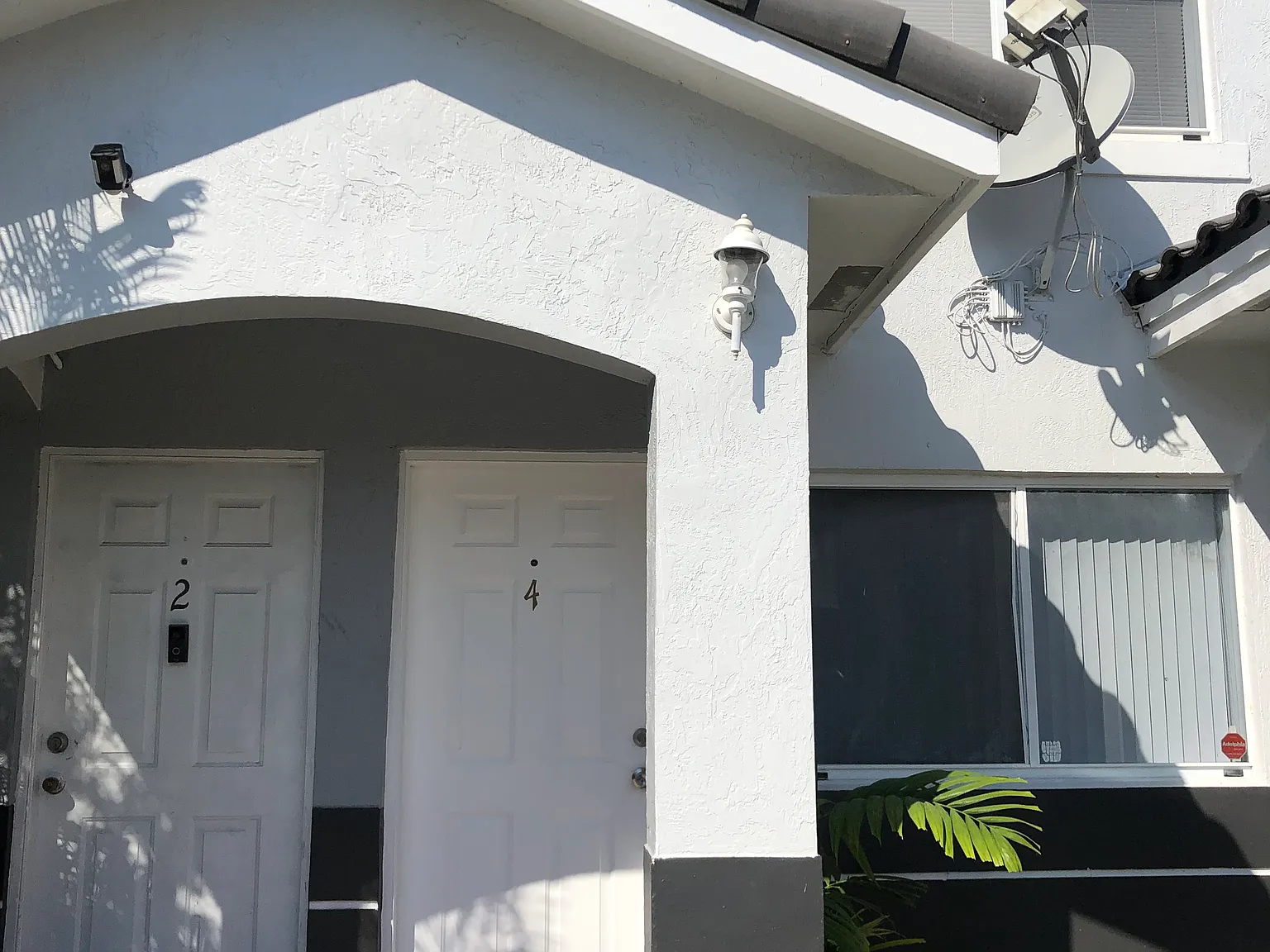 2 bed, 800 sqft, $2,300 — Photo 2