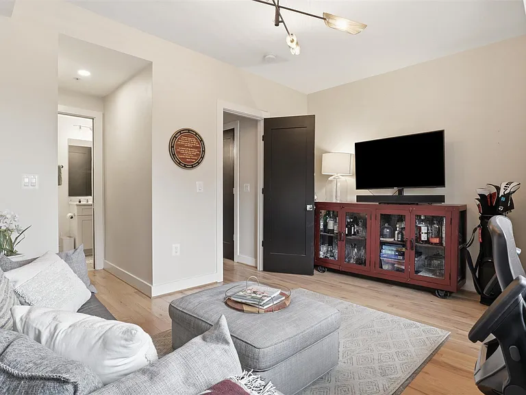 1222 Neal St NE #3 — Photo 14