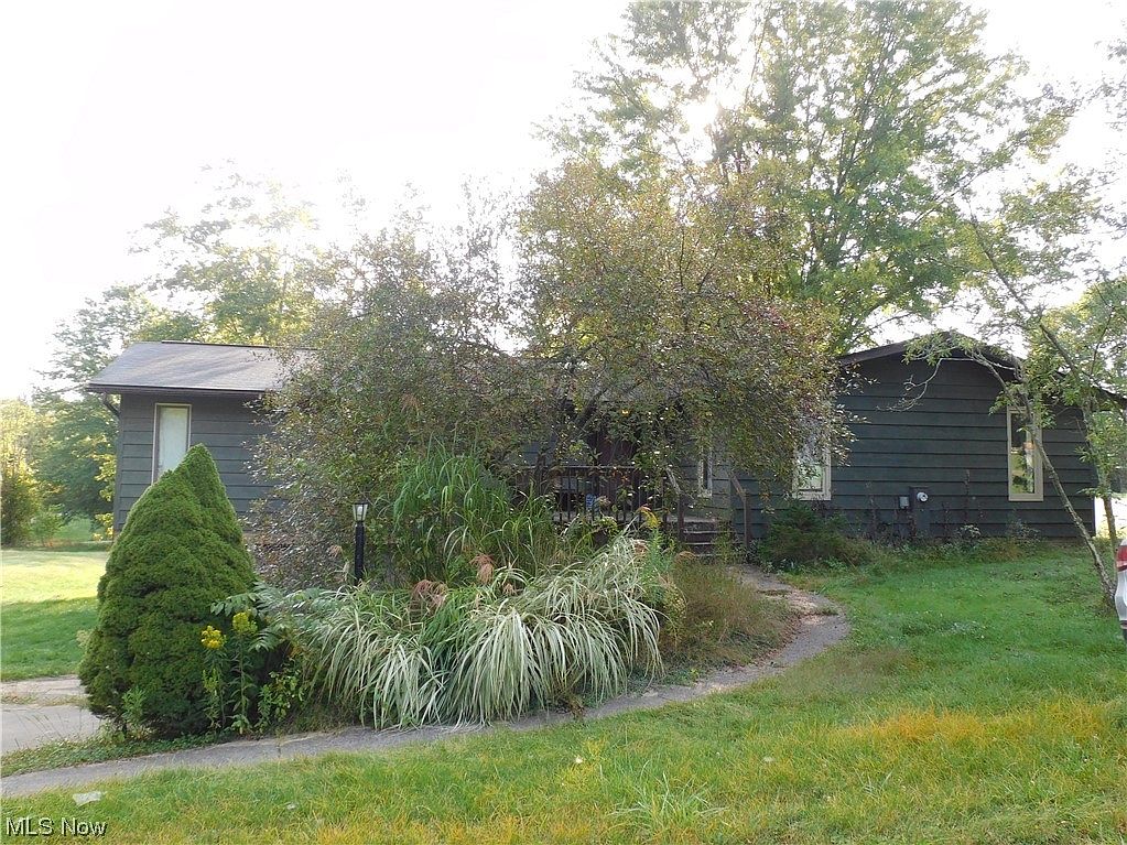 1102 Fiesta Rd SW, Dellroy, OH 44620 MLS 4500683 Zillow