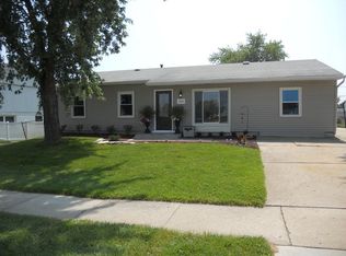 319 Murphy Dr, Romeoville, IL 60446