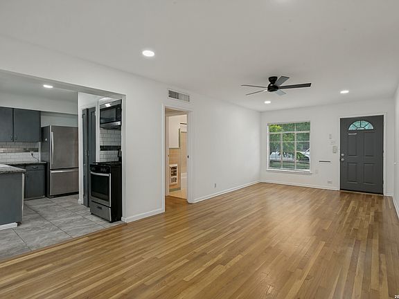 2nd image of 707 Sumner Dr