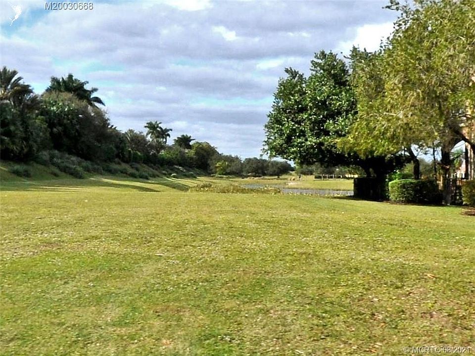 1st image of 176 SE Santa Gardenia