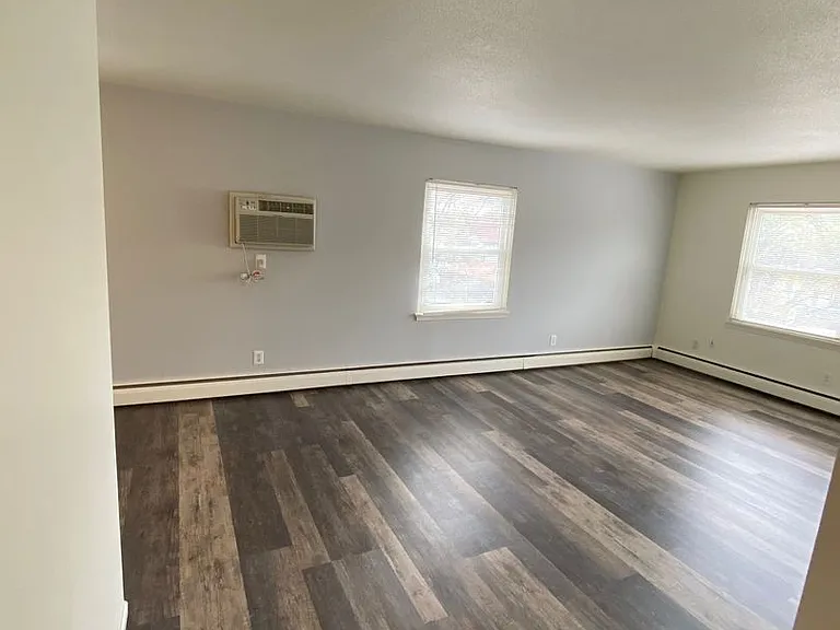 3200 Emerson Ave S — Photo 6