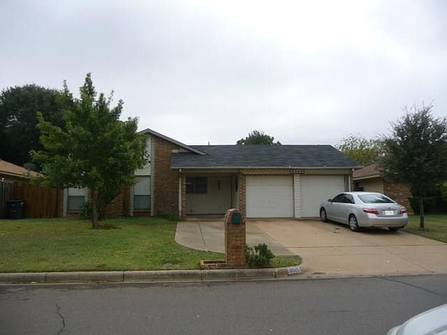 1st image of 3009 S Meadow Dr