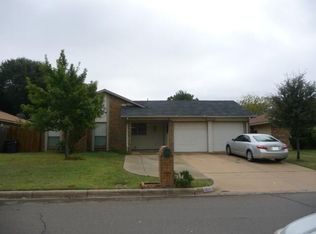 3009 S Meadow Dr, Fort Worth, TX 76133