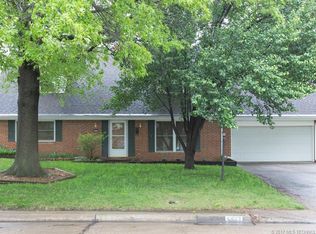 5827 Harvard Dr, Bartlesville, OK 74006