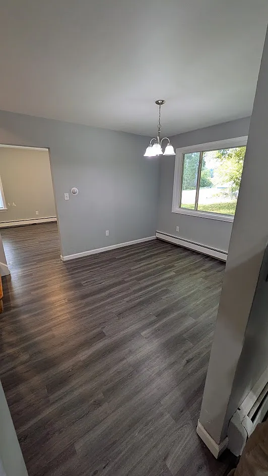 3 bed, 1.5 bath, 1297 sqft, $1,750 — Photo 3