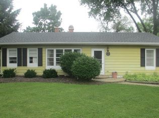 649 Mount Vernon Pl, Batavia, IL 60510