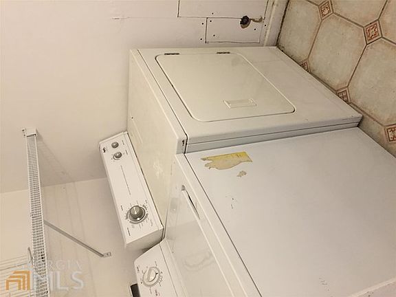4th image of 2948 N Dekalb Dr APT A