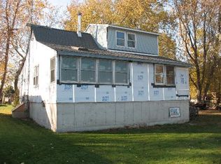 W8605 White Crow Rd, Fort Atkinson, WI 53538