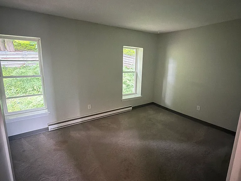 44 Willow St #44 — Photo 3