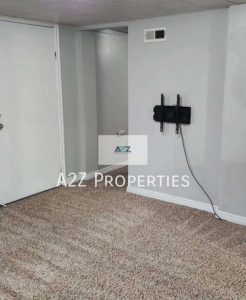3 bed, 1.0 bath, 850 sqft, $1,200 — Photo 4