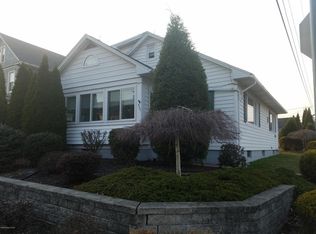 437 3rd St, Weatherly, PA 18255