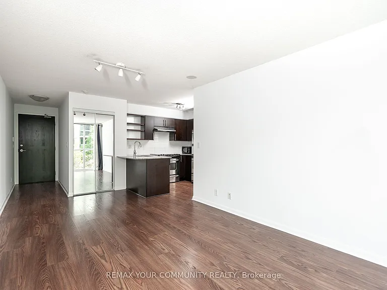 96 Saint Patrick St #501 — Photo 4