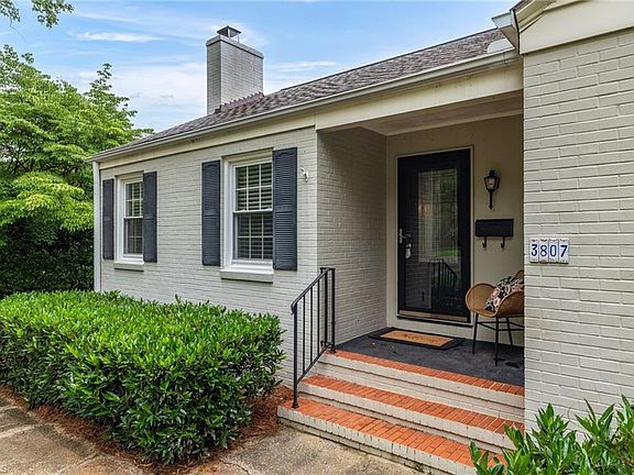 5th image of 3807 Dogwood Dr