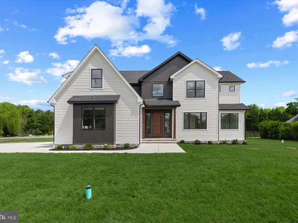 3 Persimmon Ln, Harbeson, DE 19951