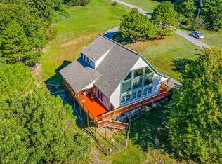 46 Emmaus Rd, Eureka Springs, AR 72632