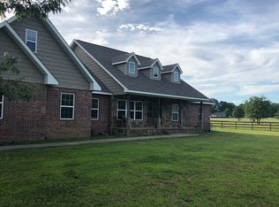 60 Mustang Ln, Batesville, AR 72501