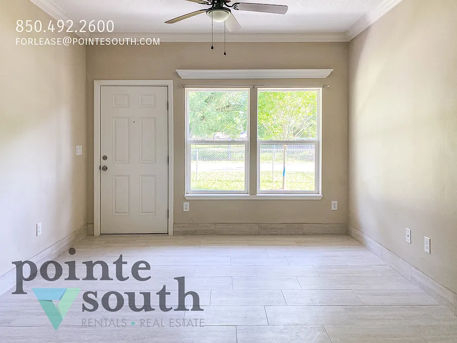 2BD/1BA Duplex — Photo 4