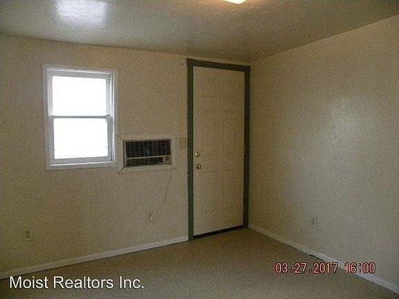 3rd image of 34970 Yucaipa Blvd