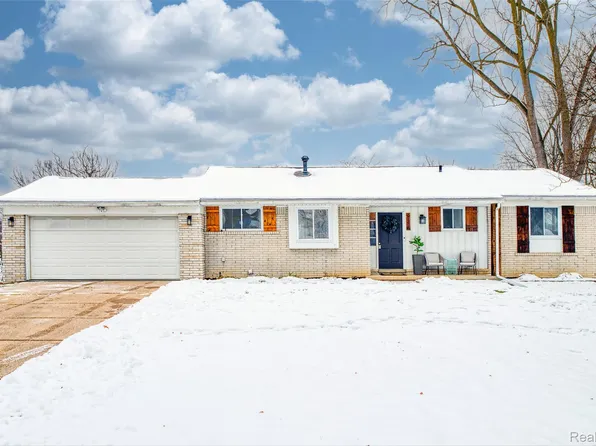 29258 Geraldine Ct, Farmington Hills, MI 48336